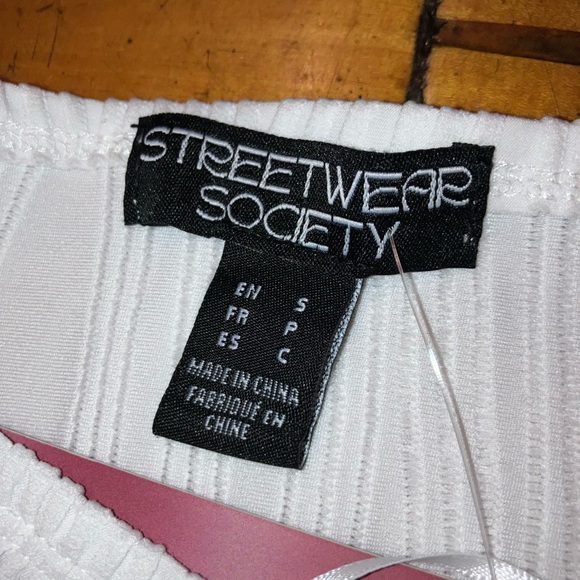 Wavy textured baby tee - Picture 2 of 4